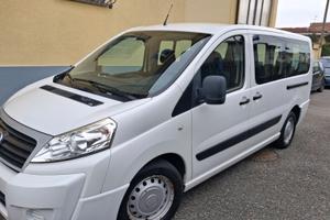 Furgone fiat scudo 6 posti più disabile