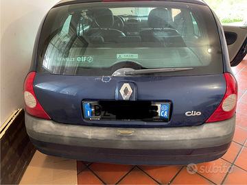 Renault clio 1200