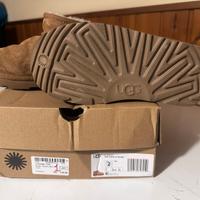 Ugg mini