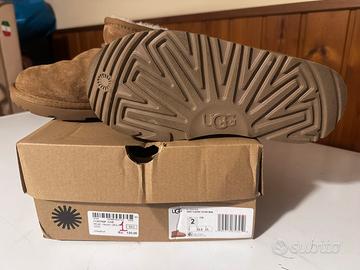 Ugg mini
