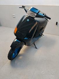 piaggio zip 