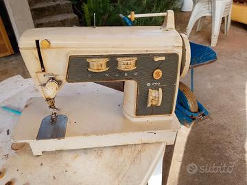 macchina per cucire 