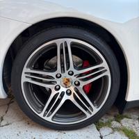 Cerchi porsche turbo (replica) con gomme YOKOHAMA
