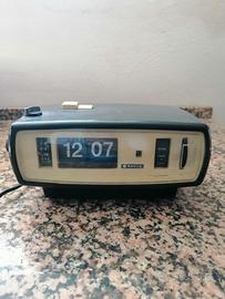 Radio sveglia Sanyo modello SCA-745