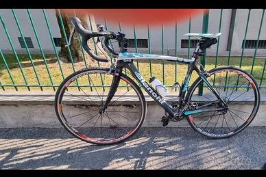 Bici da corsa Bianchi 928 c2c full carbonio