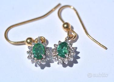 Orecchini Oro bianco 18kt 24 Diamanti e Smeraldi