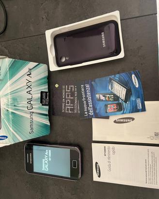 Samsung Galaxy Ace e Galaxy mini telefoni vintage
