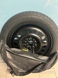 Ruotino di scorta mai utilizzato