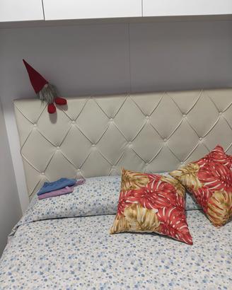 camera da letto con letto 