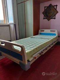 Letto ortopedico con materasso antidecubito