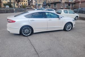Ford Mondeo Hybrid Vignale Full Optional 