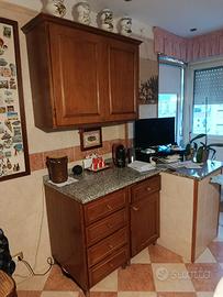 Cucina in legno, fattura artigianale