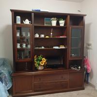 Parete attrezzata classica in legno