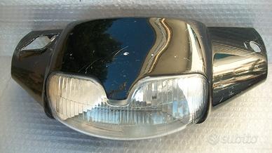 COPRIMANUBRIO NERO COMPLETO DI FANALE PER PIAGGIO 