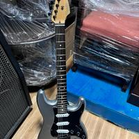 Raro Custom Guitars