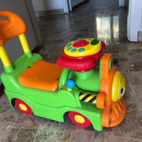 Trenino cavalcabile Chicco