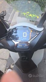 SH 150 BIANCO OPACO agosto 2025
