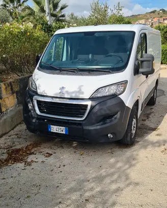 Furgone Peugeot boxer 2023 come Nuovo