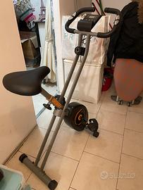 Cyclette pieghevole salva spazio one two fit