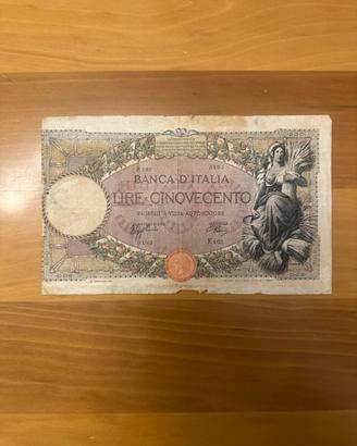 Vecchia banconota da 500 lire tipo mietitrice