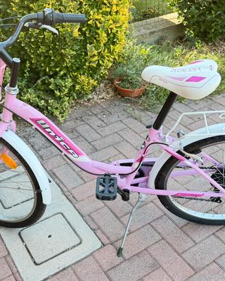 Bicicletta  ragazza marca Unica ruote 24” NUOVA