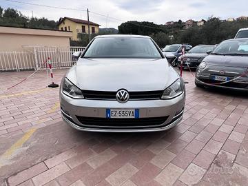 Volkswagen Golf 2.0 TDI 5p. 4MOTION Highline BlueM