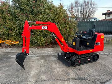 E284 - Escavatore 15 q IHI