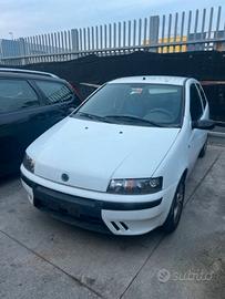 Ricambi Fiat Punto 1.2 ELX 3P Anno 2001