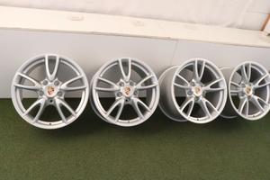 Cerchi in lega Porsche 991 996 Carrera 4 4S 18