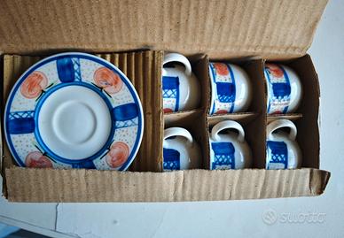 Set 6 tazzine + 6 piattini + 1 zuccheriera 