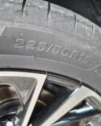 Pneumatici invernali con cerchi Toyota