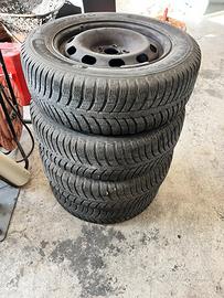 GOMME 15” KUMHO INVERNALI M+S CON CERCHI
