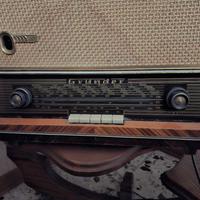Radio a Valvole con giradischi Grûnder Anni '60
