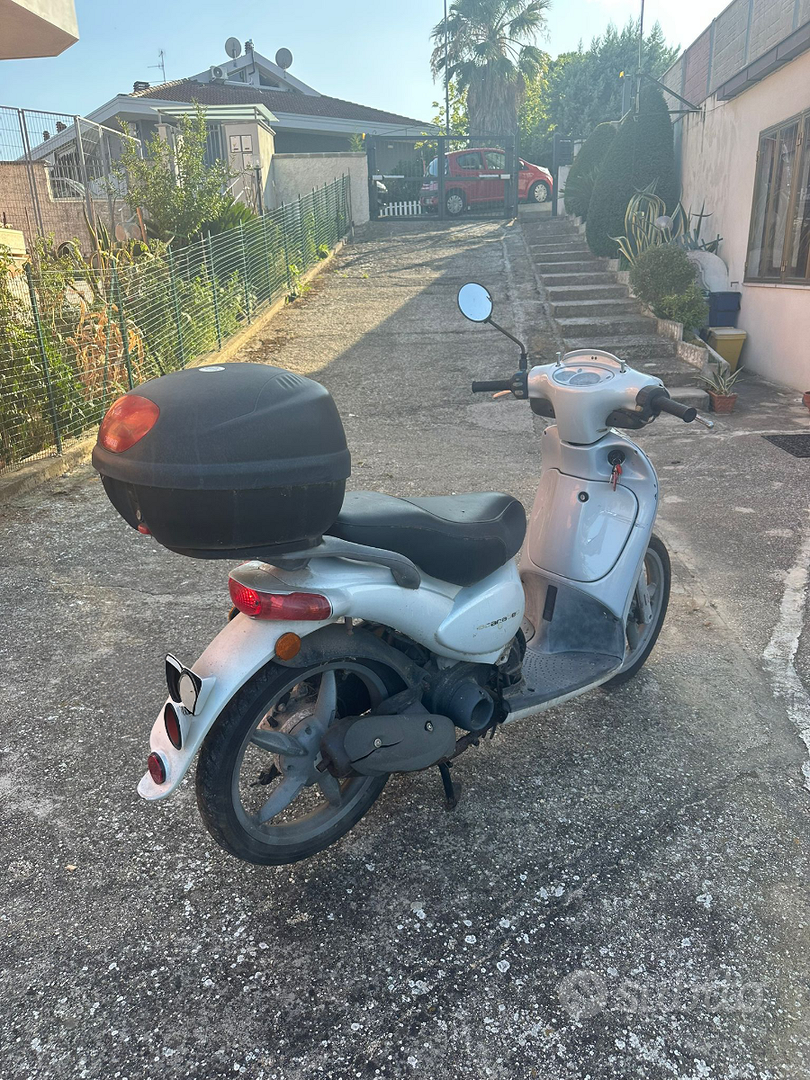 Tempi Scarabeo Ultimo Modello 50 Aprilia Scarabeo 50 Tempi Moto E