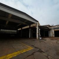 Ampio magazzino/capannone con 200mq uffici