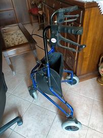 deambulatore pieghevole
