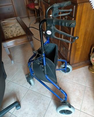 deambulatore pieghevole