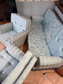 Divano con poltroncine