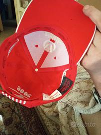 cappellino autografato  da Michael Schumacher 2006