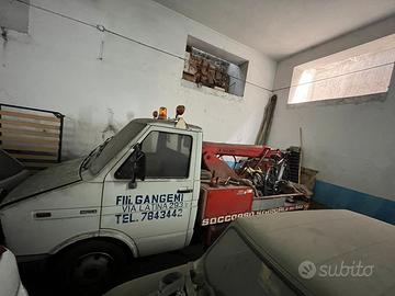 FIAT OM 40 400M8 con GRU MAGRINI