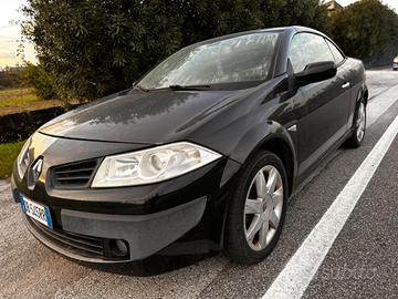 Renault Megane Mégane C-C 1.9 dCi/130CV Confort Au
