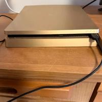 PlayStation 4 Gold Edition