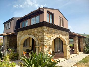 Villa singola con ampio giardino