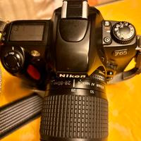 NIKON F65 con obbiettivo 28-80