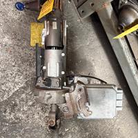 PIANTONE STERZO RENAULT CLIO ANNO:2015