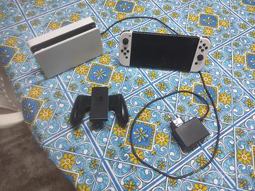 Nintendo switch OLED con super Mario Bros 8 