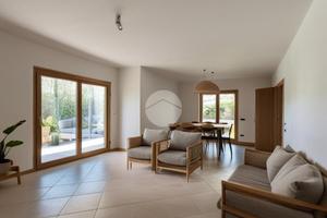 VILLA SINGOLA A SANTA MARINA