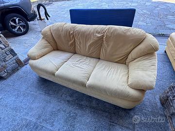 Divano 3 posti in tessuto beige