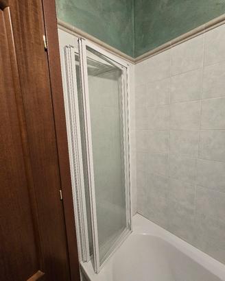 Paretina x vasca da bagno 