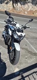 Triumph Street Triple 765 R